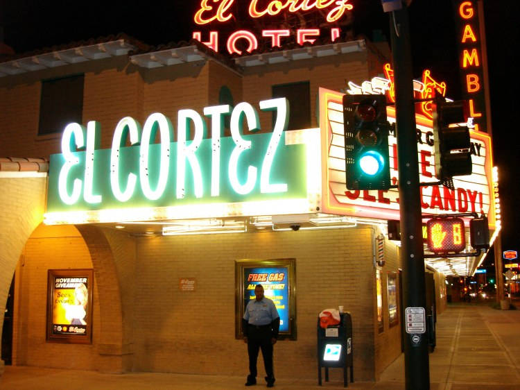 Gnstiges Casino "El Cortez" in Downtown Las Vegas. A really rough place...