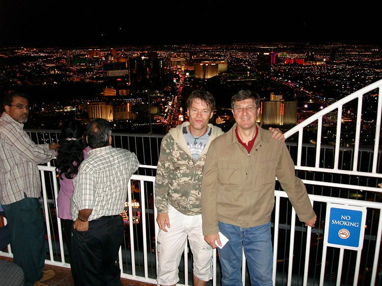 Oben hat man einen tollen Blick über Las Vegas bei Nacht...