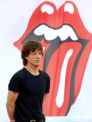 Mick mit der "Tongue", dem Stones-Logo...